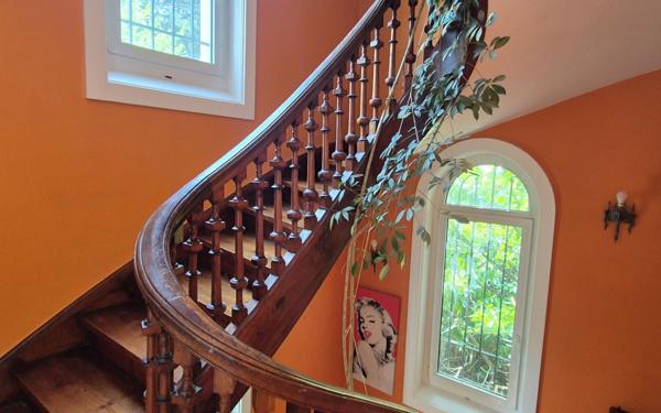 Maison à vendre    8 pièces •  Saint-Étienne