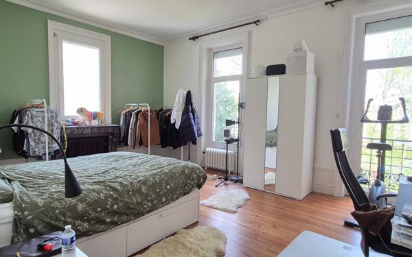 Maison à vendre    8 pièces •  Saint-Étienne