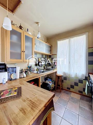 Villa 3 faces avec jardin et vue sur les montagnes