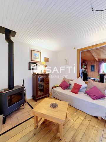 Villa 3 faces avec jardin et vue sur les montagnes