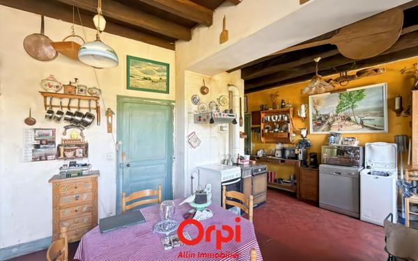 Maison à vendre    8 pièces •  Urçay