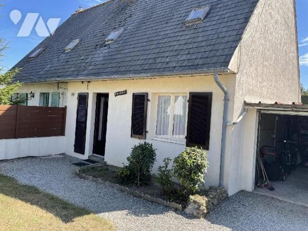 Située sur la commune de la Richardais, proche du centre, cette maison comprend : Au rez-de-cha...