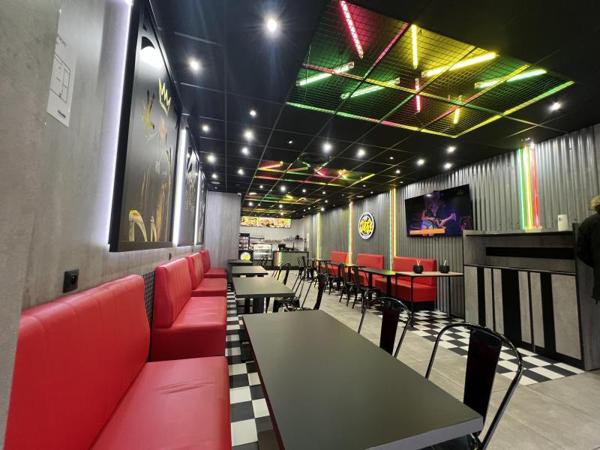 Local commecrial à Louer à LILLE 4700 €