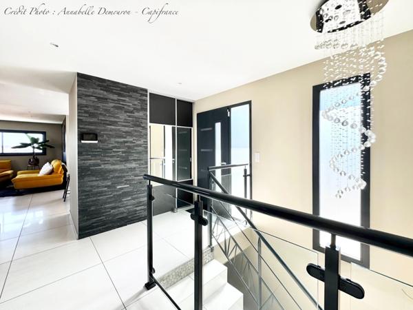 Villa d'Architecte contemporaine récente - 6 pièces/4 chambres - CLERMONT-FERRAND - Vue Panoramique - Piscine