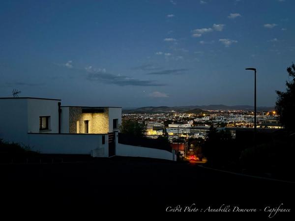 Villa d'Architecte contemporaine récente - 6 pièces/4 chambres - CLERMONT-FERRAND - Vue Panoramique - Piscine