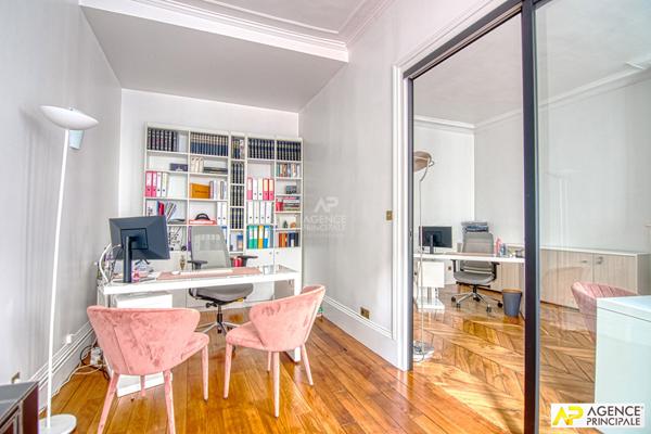 Versailles Notre-Dame - Appartement 3 pièces 68.12 m² CARREZ €676 000 ** - Référence 27412