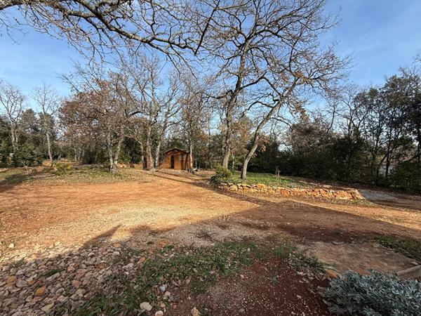 A VENDRE 83470 SAINT MAXIMIN LA SAINTE BAUME MAISON PLAIN PIED T3 DE 80M² SUR 2100M² DE TERRAIN