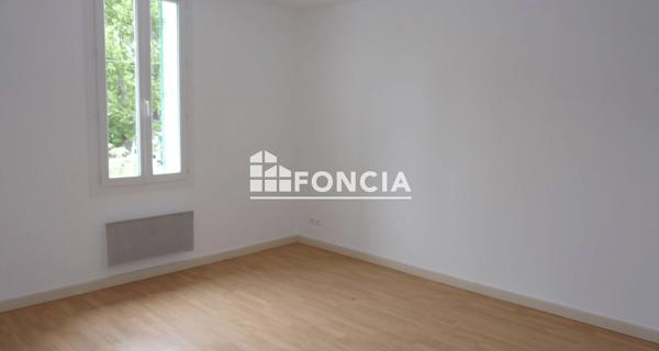 Location Maison 3 pièces 87.93 m² - Saint-martin-de-crau 13310