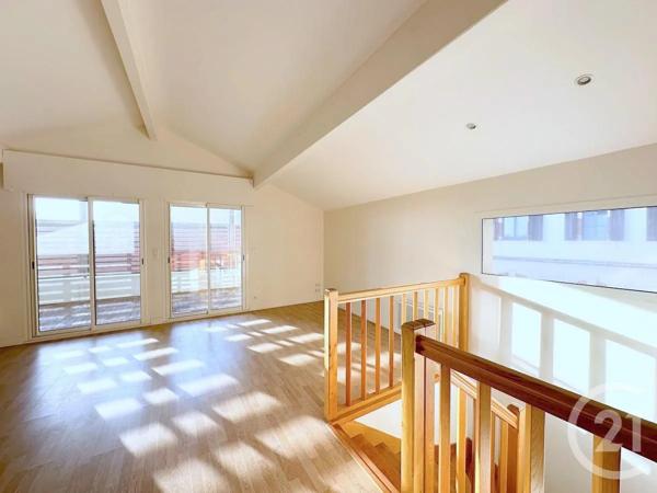 Maison à vendre  3 pièces - 120,72 m 2   HENDAYE  - 64
