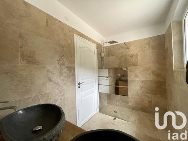 Demeure 8 pièces de 296 m² à Le Castellet (83330)