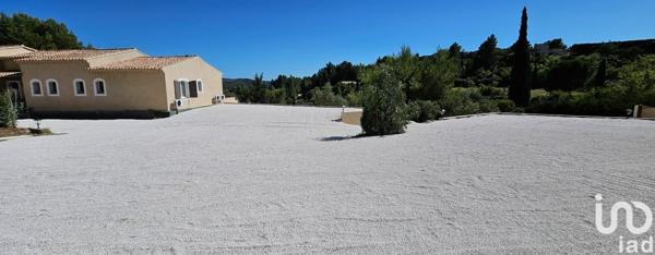 Demeure 8 pièces de 296 m² à Le Castellet (83330)