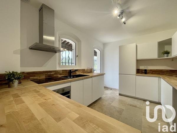 Demeure 8 pièces de 296 m² à Le Castellet (83330)