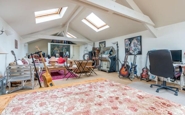 Maison à vendre    5 pièces • 161,70 m2 Joinville-le-Pont