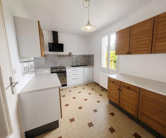 Maison à TREBEURDEN, 22560 - 10 pièces 140m²