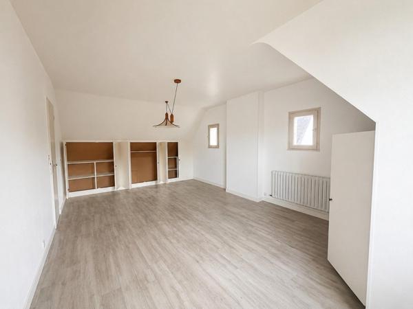 Maison à TREBEURDEN, 22560 - 10 pièces 140m²