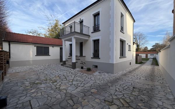 Maison à vendre    7 pièces • 170 m2 Saint-Maur-des-Fossés