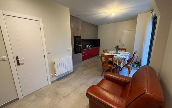 Maison à vendre    7 pièces • 170 m2 Saint-Maur-des-Fossés