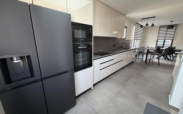 Maison à vendre    7 pièces • 170 m2 Saint-Maur-des-Fossés