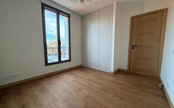 Maison à vendre    7 pièces • 170 m2 Saint-Maur-des-Fossés