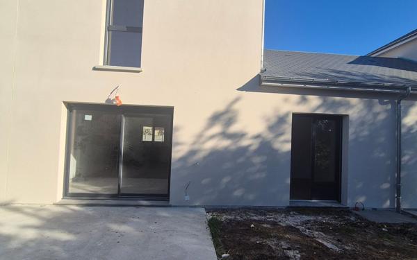 Maison à vendre    4 pièces • 93,16 m2 Ingré
