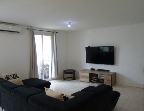 PEYROLLES-EN-PROVENCE, APPARTEMENT DE 4 PIECES DE 80m²