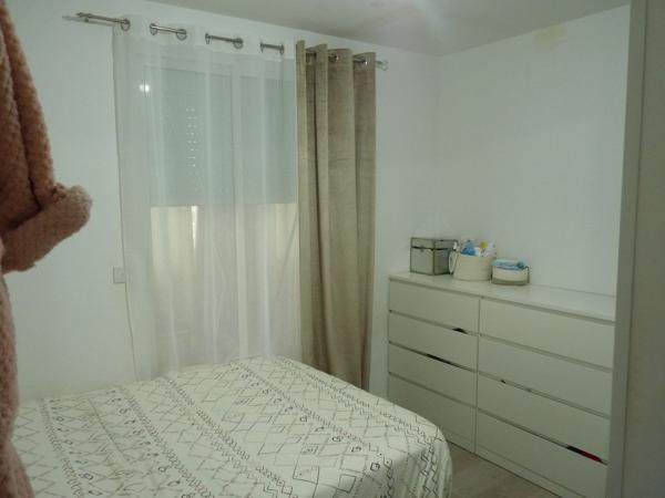 PEYROLLES-EN-PROVENCE, APPARTEMENT DE 4 PIECES DE 80m²