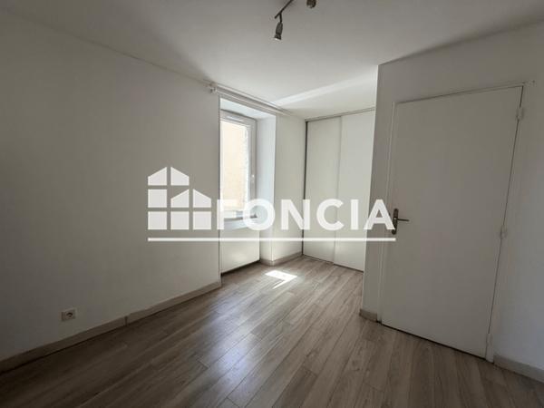 Location Studio 15.2 m² - 96 RUE DE LA LOIRE Angouleme 16000