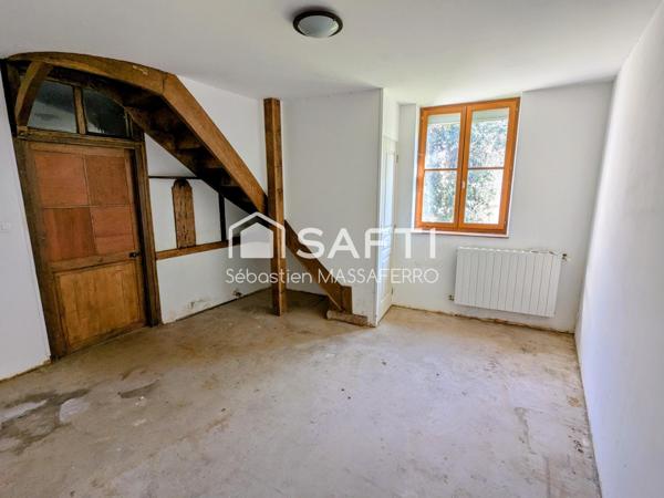 Belle longère avec ses nombreuses dépendances