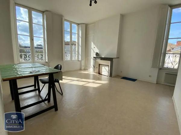 Appartement à louer 2 pièces 37.9m² Agen (47000)