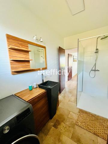 Maison 8 pièces - 205 m²