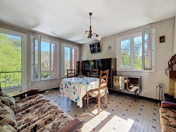 Maison traditionnelle à fort potentiel – 2 min du centre de Lavaur