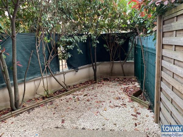 Rez-de-jardin avec jardin privatif + parking – Opportunité rare !