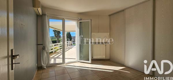 Location maison 4 pièces 157 m² Passa