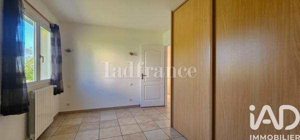 Location maison 4 pièces 157 m² Passa