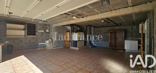 Location maison 4 pièces 157 m² Passa