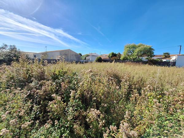 Terrain La Tranche Sur Mer 329 m2