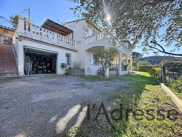 Magnifique villa 5 pièces 130 m² sur un terrain de 2000 m² à Tanneron !