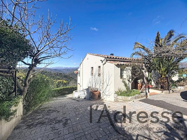 Magnifique villa 5 pièces 130 m² sur un terrain de 2000 m² à Tanneron !