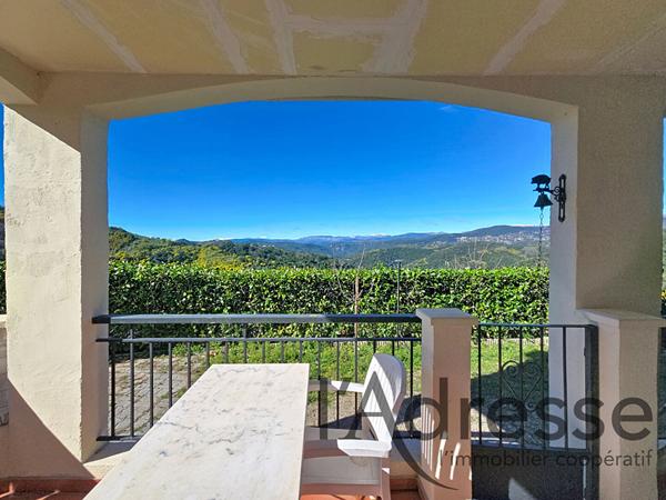 Magnifique villa 5 pièces 130 m² sur un terrain de 2000 m² à Tanneron !