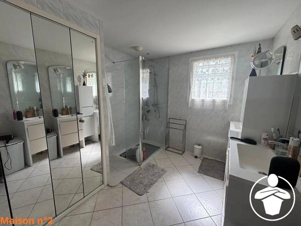 Vente                                                      Maison
                        
                     9 pièces                      248 m2                     à Lédat