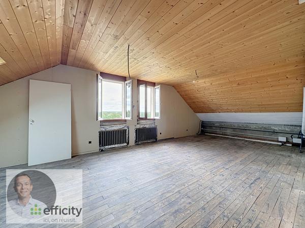Maison
         6 pièces
        - 180 m² 160 800 € *