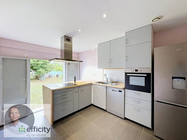 Maison
         6 pièces
        - 180 m² 160 800 € *