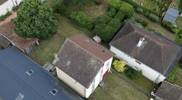 Maison
         6 pièces
        - 180 m² 160 800 € *