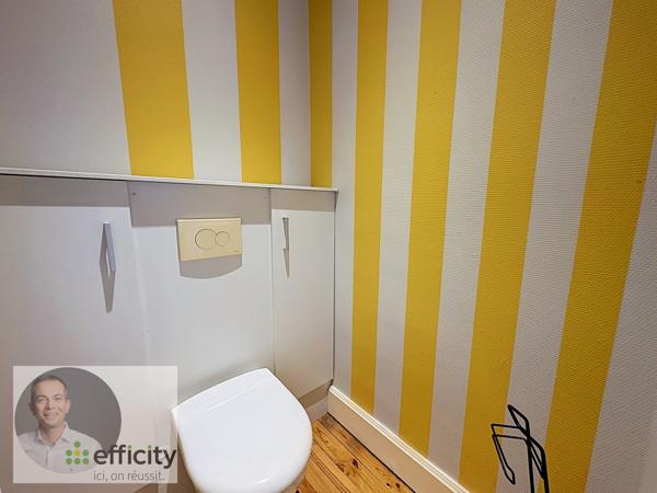 Maison
         6 pièces
        - 180 m² 160 800 € *