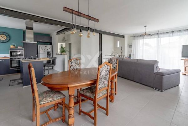 Maison de 161m2, 7 pièces, garage, piscine parcelle 980m2