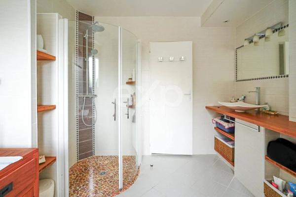 Maison de 161m2, 7 pièces, garage, piscine parcelle 980m2