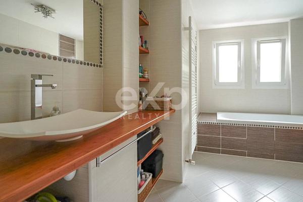 Maison de 161m2, 7 pièces, garage, piscine parcelle 980m2