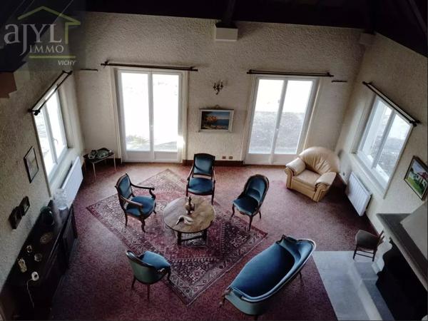 Maison
         9 pièces
        - 220 m² 189 000 € *