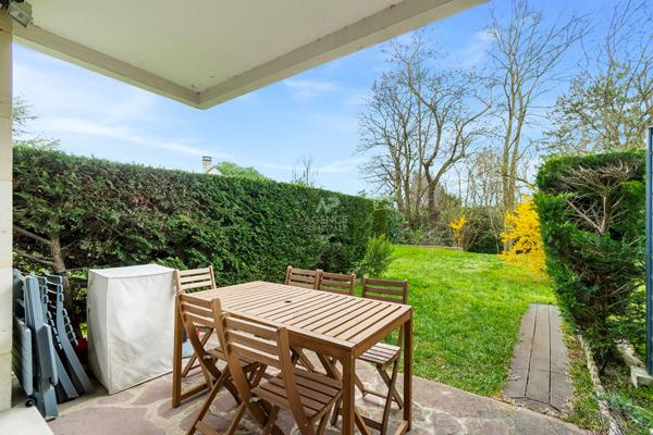 Appartement Saint Germain En Laye 3 pièces 54.66 m2 318 150 € **  - Référence  18313