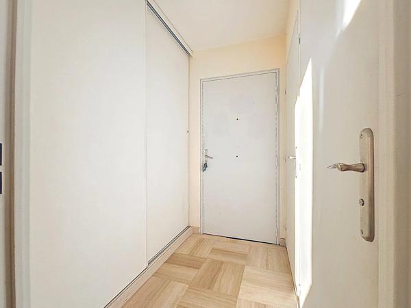 Vente                                                      Appartement
                        
                     1 pièces                      34 m2                     à Cannes